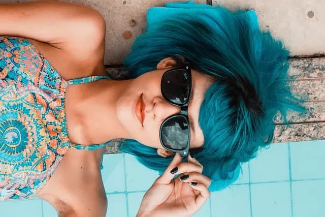Les couleurs tendance à adopter pour un style féminin réussi